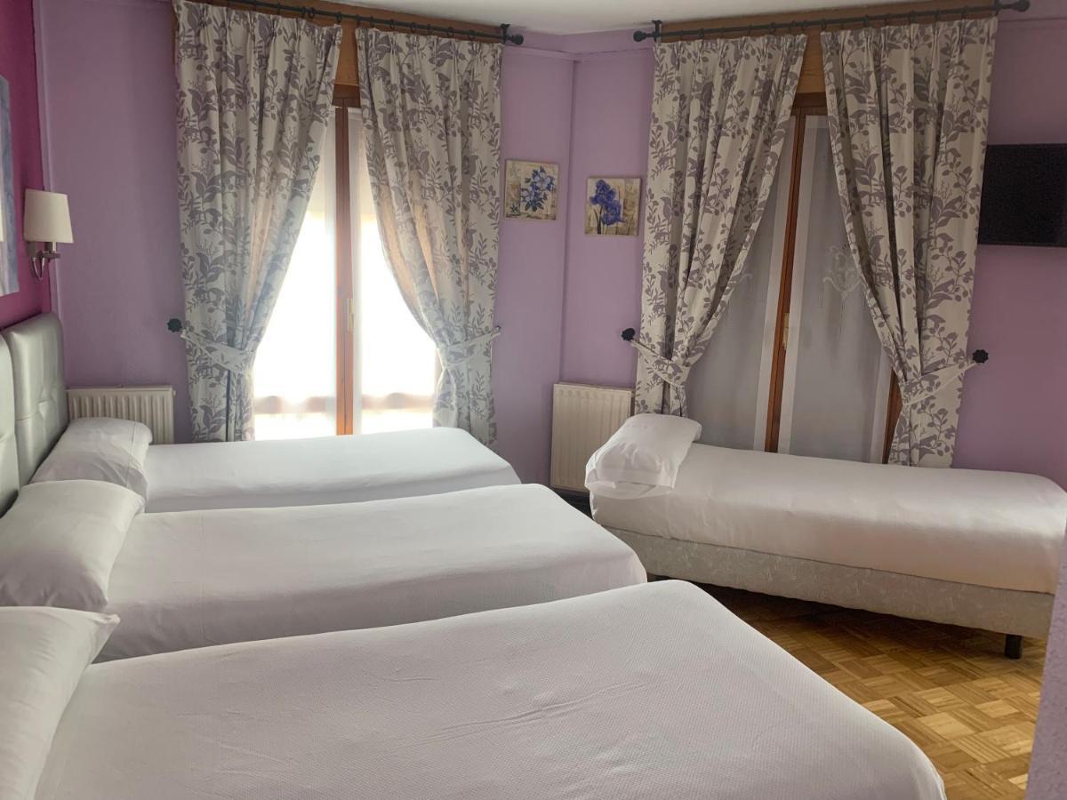 Hostal Docar เลร์มา ภายนอก รูปภาพ