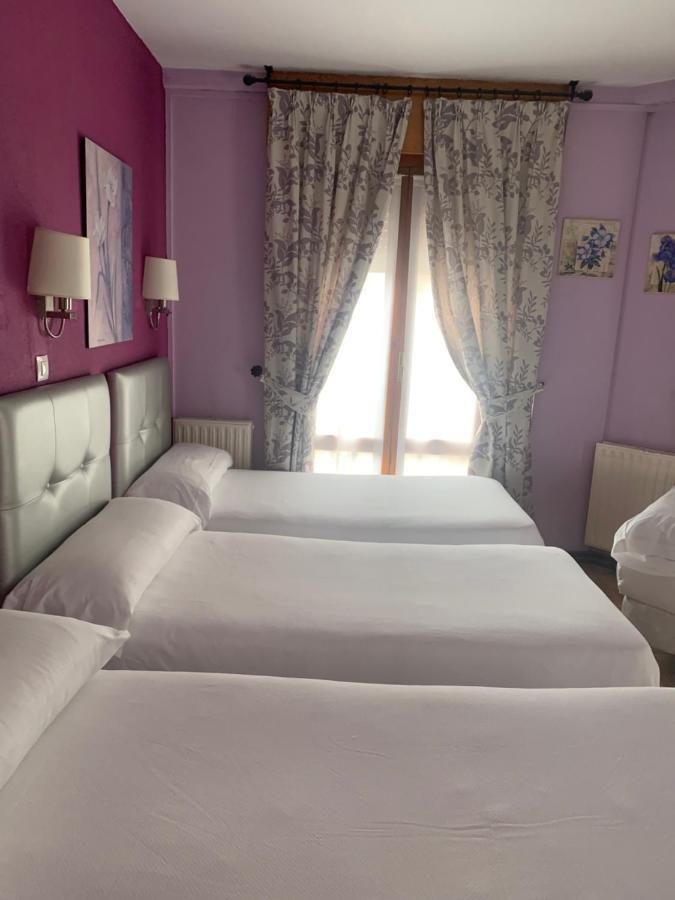 Hostal Docar เลร์มา ภายนอก รูปภาพ
