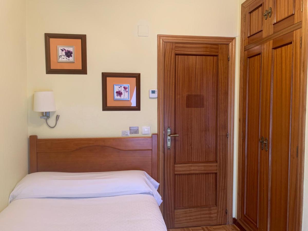 Hostal Docar เลร์มา ภายนอก รูปภาพ